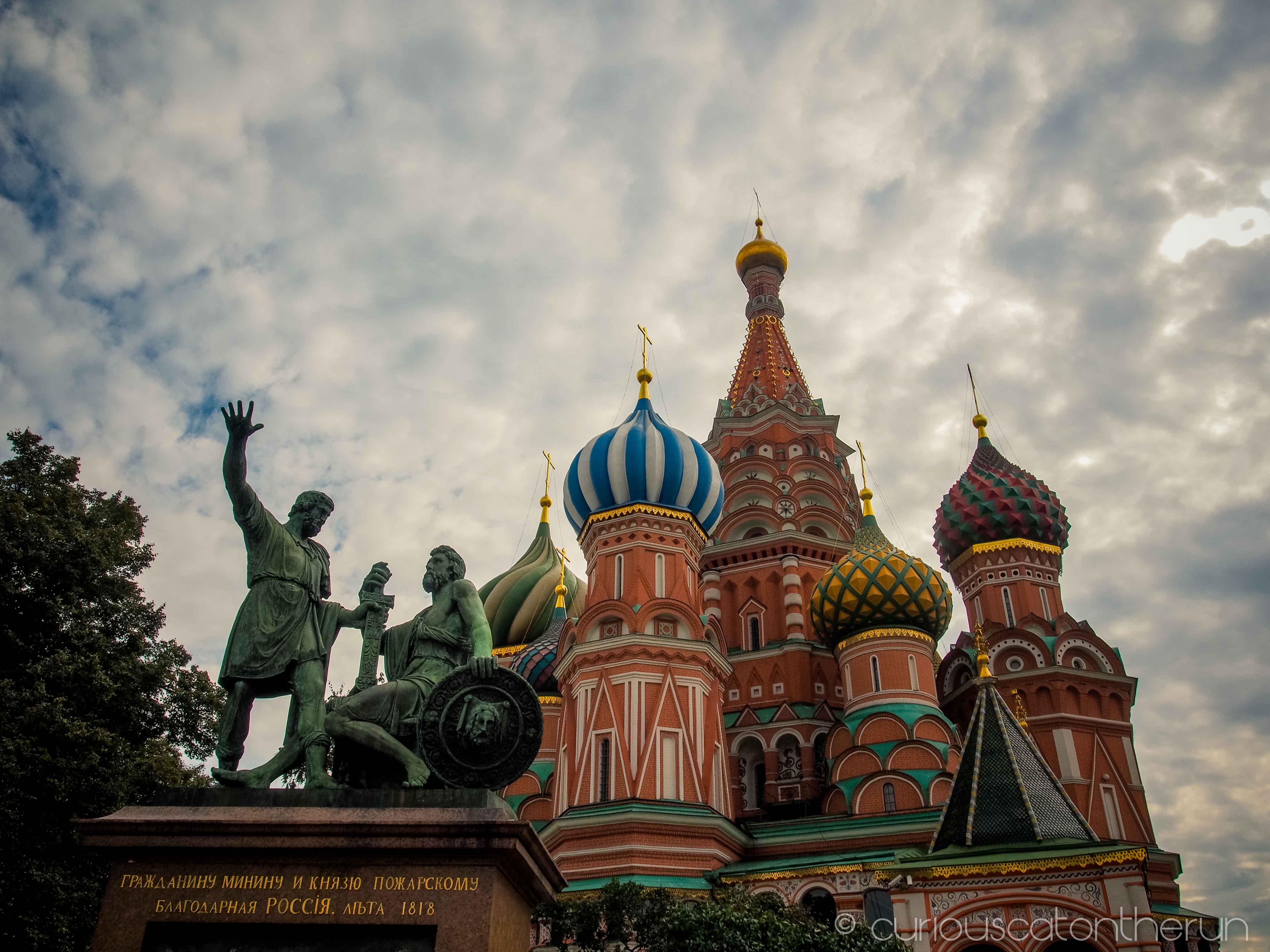 Visiting St Basil S Cathedral Moscow Curiouscatontherun